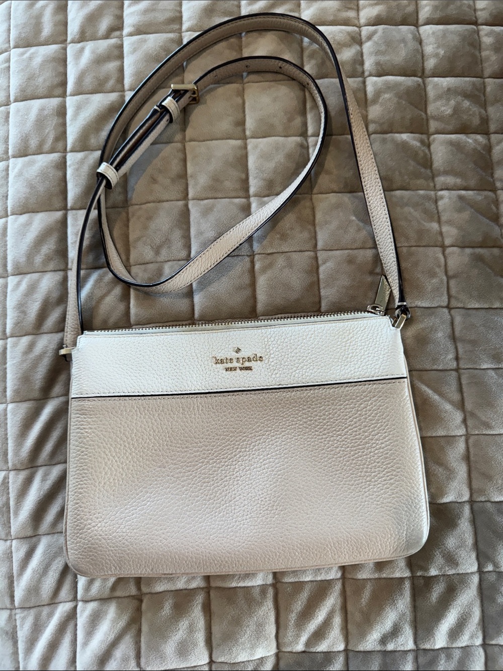 kate spade Two-Tone White and Cream Pebbled Leather Crossbody